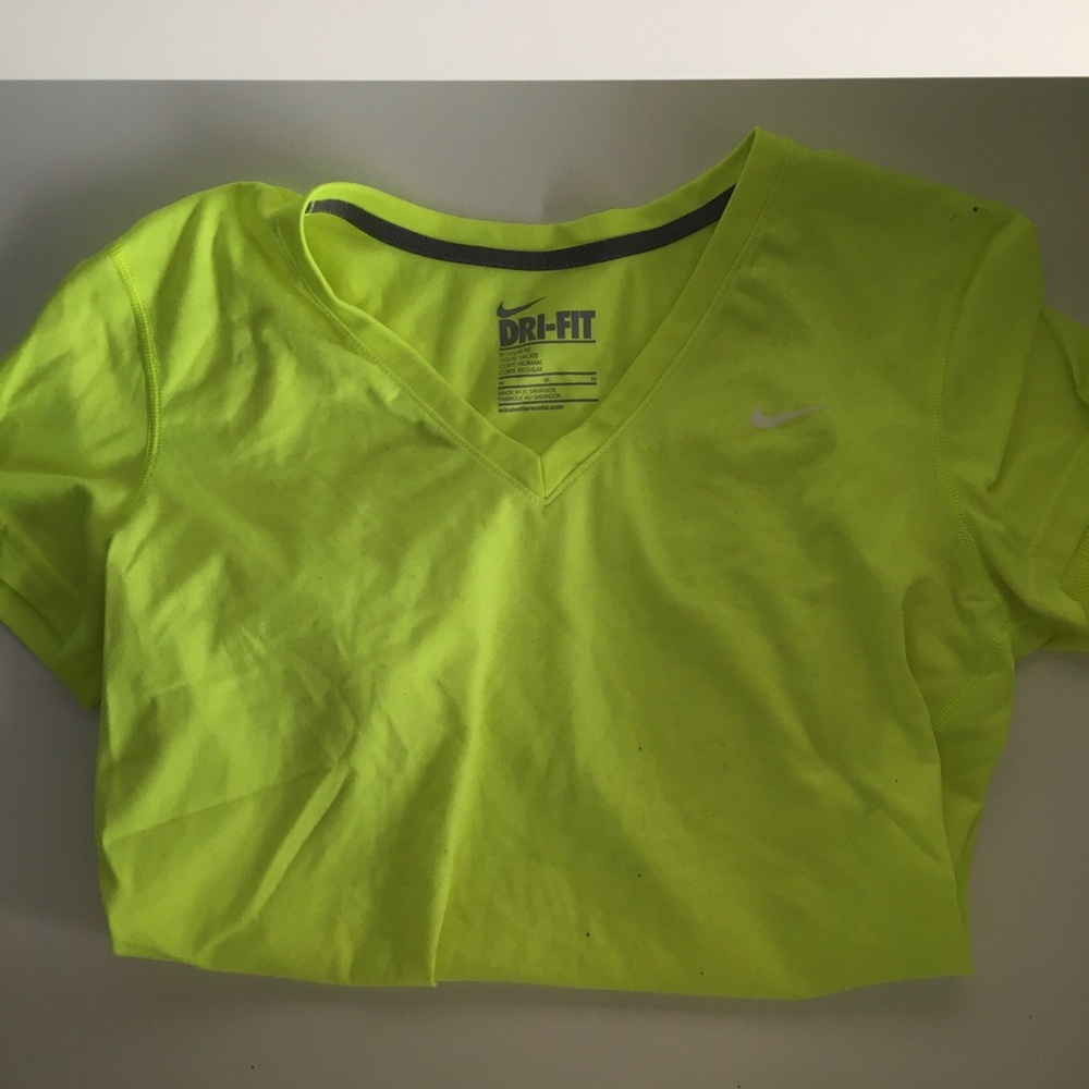 Nike tshirt